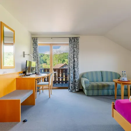 Landgasthaus Waldschaenke 4*